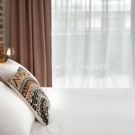 Bonjour Apartment Cluj-Napoca Ngoại thất bức ảnh