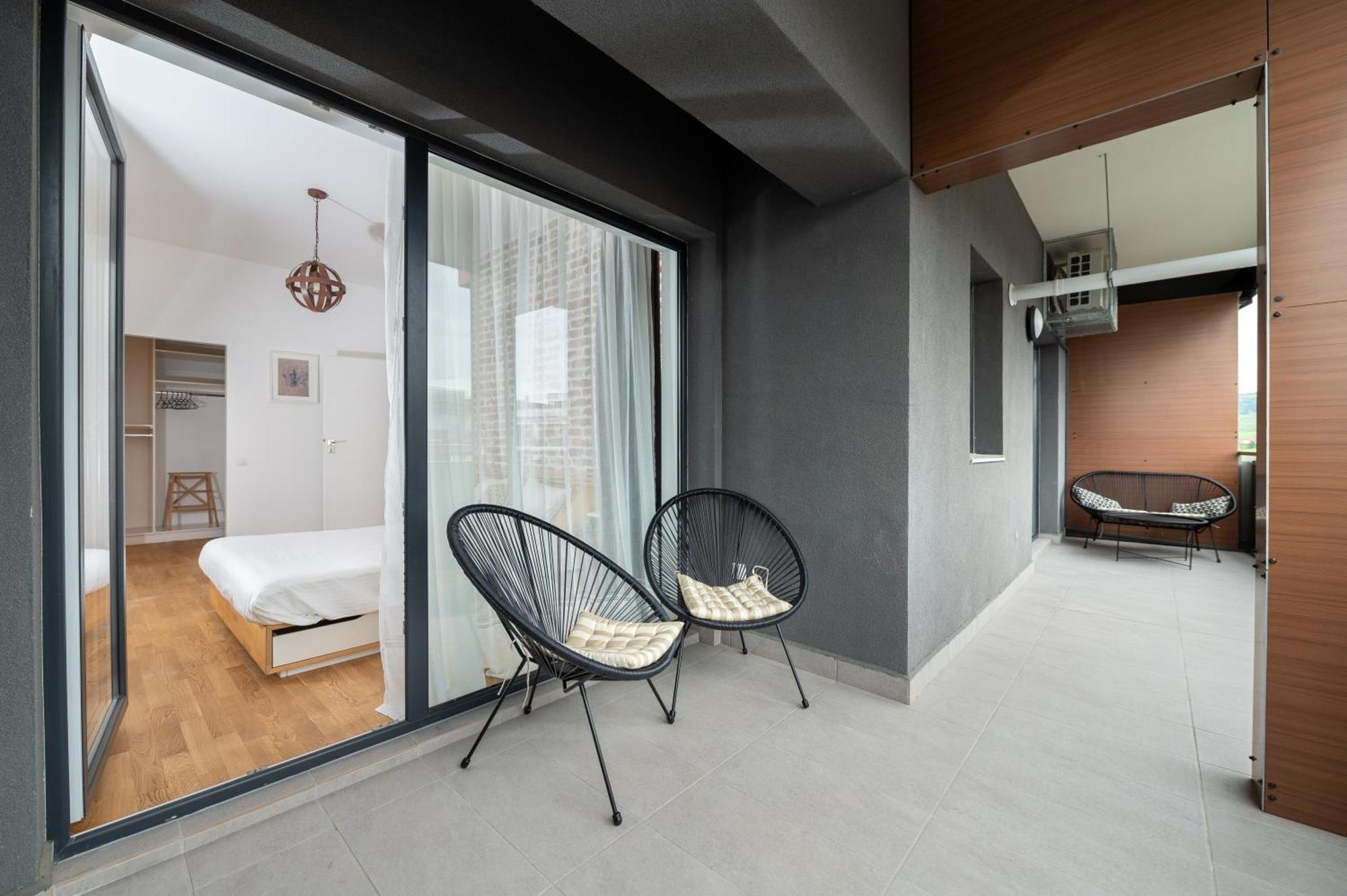Bonjour Apartment Cluj-Napoca Ngoại thất bức ảnh
